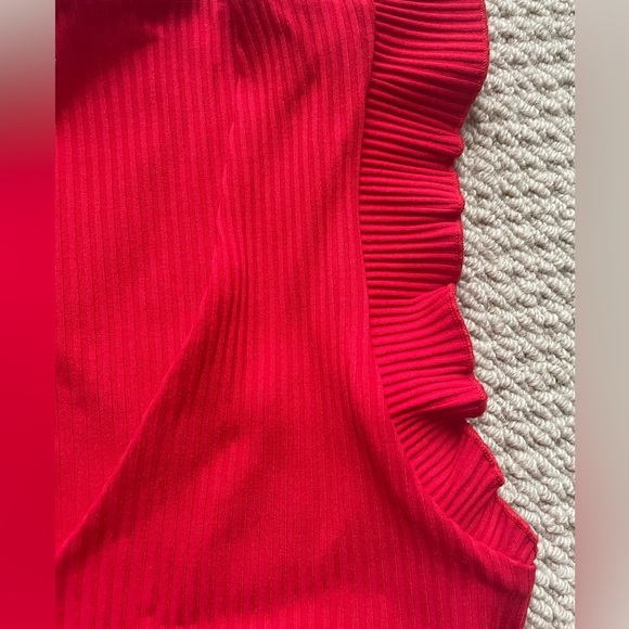 Aritzia Wilfred Red Crop Top Size S - Picture 4 of 7